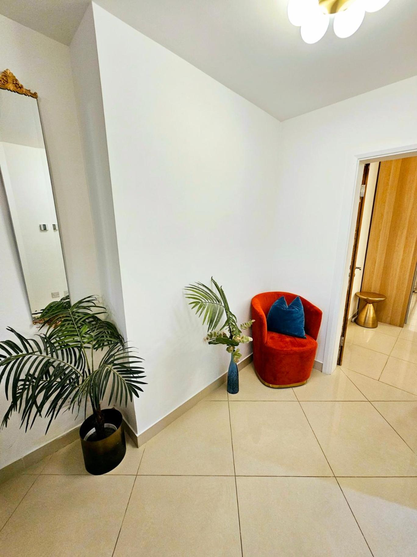 Modern Hyde Park Home With Private Entrance & Private Back Patio Near Bayswater & Paddington Stations London Exterior foto